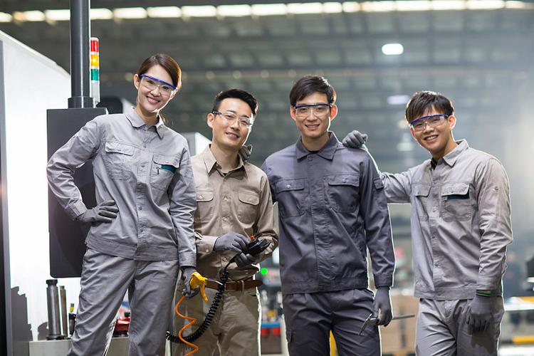 維修工人用工作架，維修工人團隊工作照